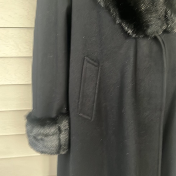 Vintage Long wool  oversized winter coat - Picture 4 of 12